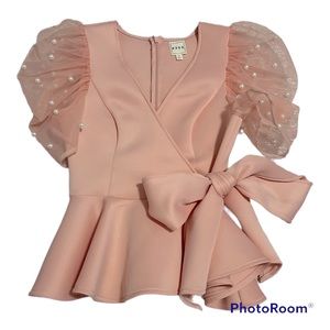 Beautiful Blouse size small